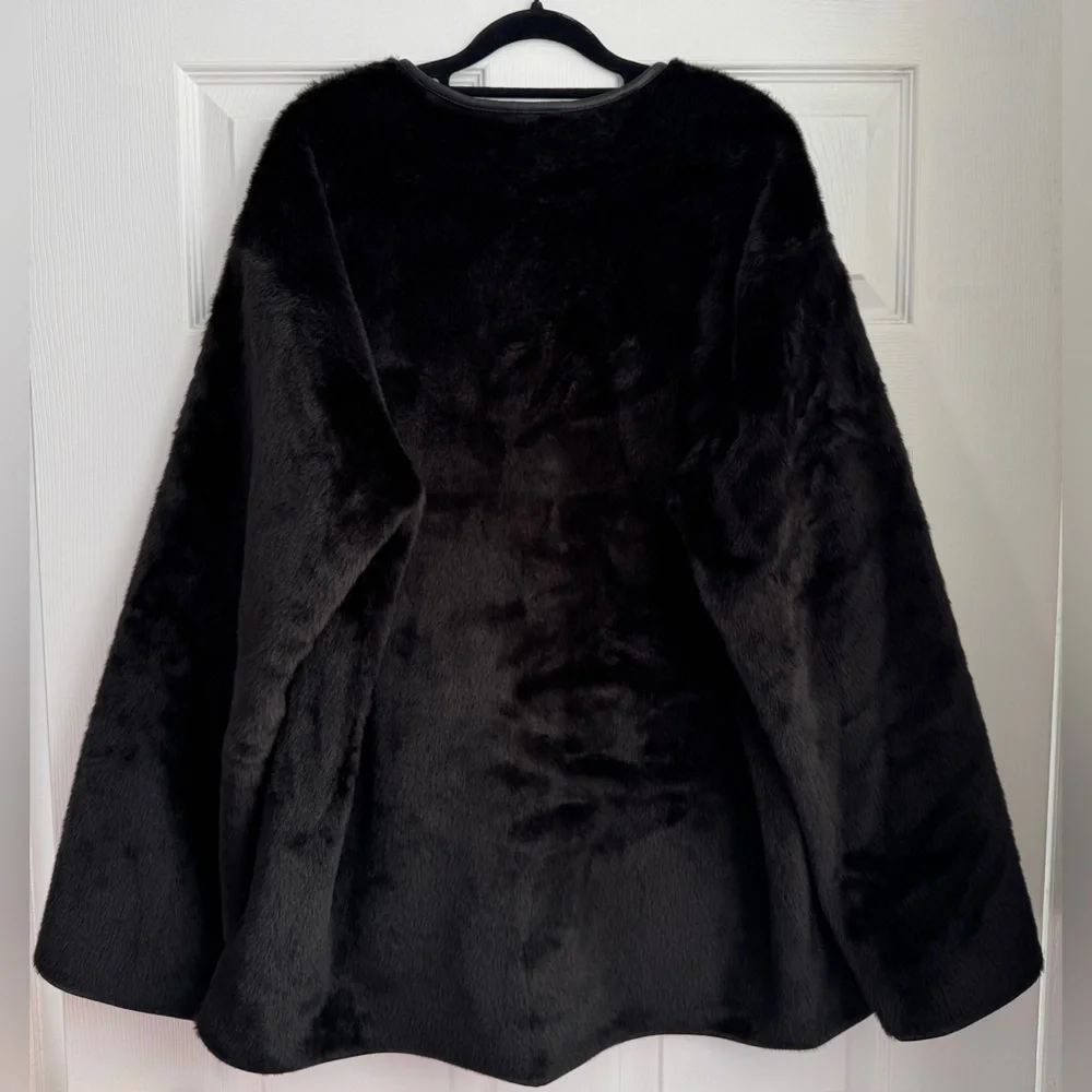 Universal Thread Women's Black Faux Fur Jacket, Size XXL - NWT - Picture 5 of 13